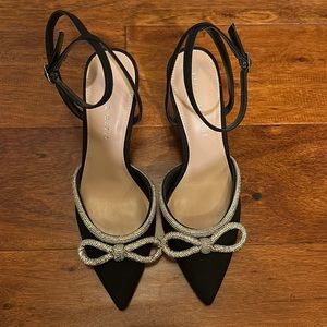 Kelly & Katie Bow black pumps size 8